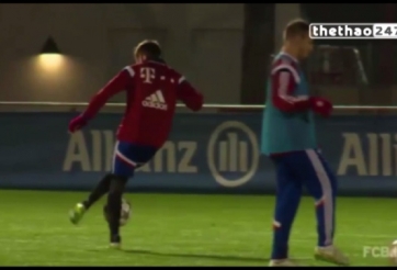 VIDEO: Mario Gotze trình diễn kĩ thuật trong buổi tập cùng Bayern