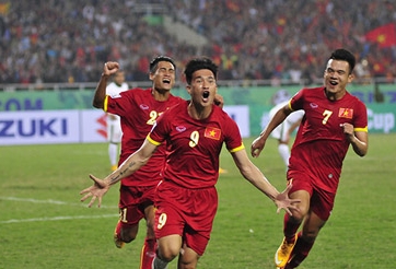 Công Vinh nhận nguồn động viên lớn trước trận bán kết lượt về