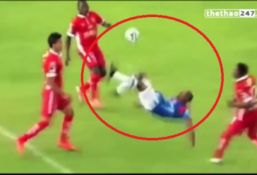 VIDEO: Siêu phẩm 'xe đạp chổng ngược' đẹp mắt ở giải hạng 2 Ecuador