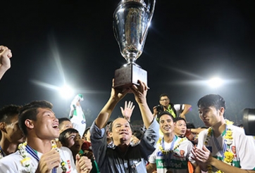 Bầu Đức làm mới HAGL để chào đón Công Phượng và đồng đội