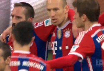 Video clip bàn thắng: Bayern Munich - Freiburg - Robben chạm mốc 100 bàn thắng