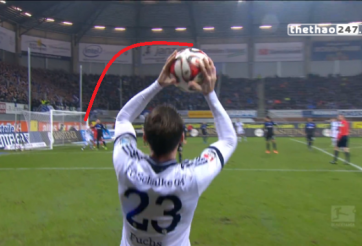 VIDEO: Pha ném biên kiến tạo hiếm có ở vòng 16 Bundesliga