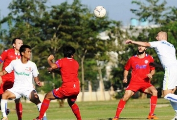 Raynon 2-3 HAGL: Tân binh Thụy Điển gây ấn tượng