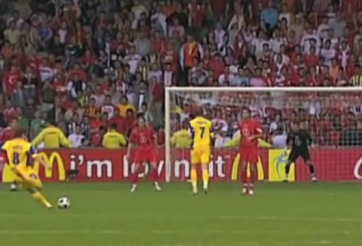 VIDEO: Cú sút phạt không thể cản phá của 'Roberto Carlos Ukraine'