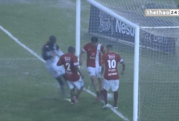 VIDEO: Bàn thắng dễ nhất trong sự nghiệp của Kaka