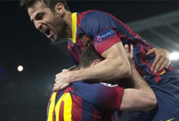 Cesc Fabregas: 'Barca chỉ là đội bóng một người'
