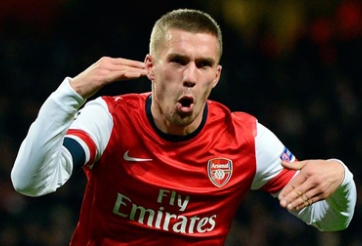 Lukas Podolski trên đường rời Arsenal
