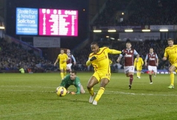 Video clip bàn thắng: Burnley 0-1 Liverpool - Điểm sáng Sterling