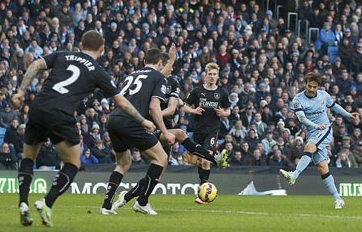 Man City 2-2 Burnley: Bất ngờ lớn tại Etihad
