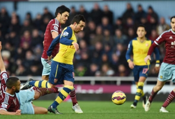 Wenger giải thích việc Sanchez không được đá 11m