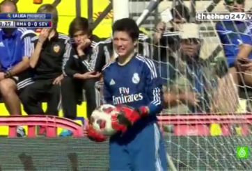 VIDEO: Pha phản lưới khó tin của thủ môn ở đội trẻ Real