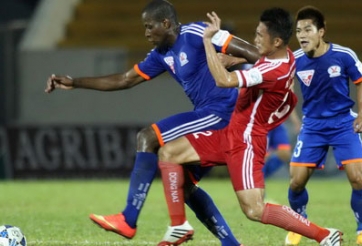 Than Quảng Ninh xứng danh 'ngựa ô' tại V-League
