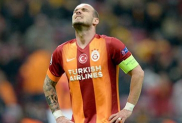 Người đại diện của Sneijder ‘cầu cứu’ Man Utd