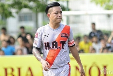 Tuấn Hưng muốn 'bái sư' bầu Đức