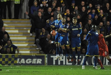 Video clip bàn thắng: Wimbledon - Liverpool - Người hùng Gerrard