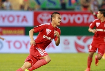 Thắng đậm Quảng Nam, B.Bình Dương tiếp tục thị uy sức mạnh