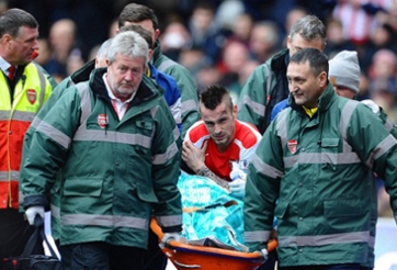 Arsenal nhận tin buồn sau trận thắng Stoke