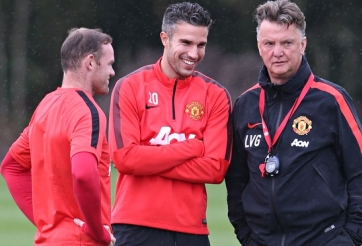 Van Persie và Rooney cùng gạch tên Van Gaal
