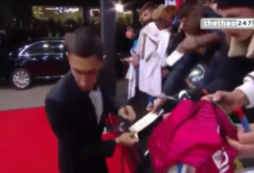 VIDEO: Di Maria từ chối ký vào chiếc áo đấu của Real Madrid