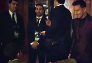 Khoảnh khắc tuyệt vời giữa con trai Ronaldo và Messi