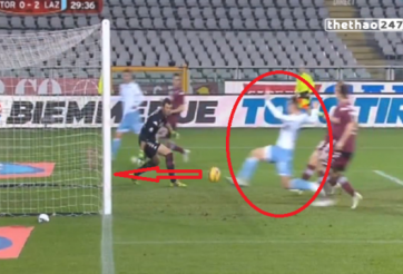 VIDEO: Bàn thắng dễ nhất sự nghiệp của Miroslav Klose