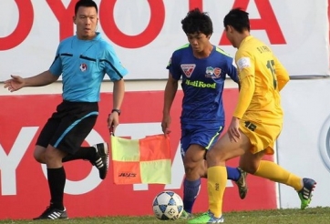 Bầu Đệ chê Công Phượng, lo cho HAGL