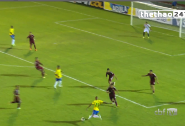 VIDEO: Siêu phẩm sút xa tuyệt đẹp của sao trẻ Brazil
