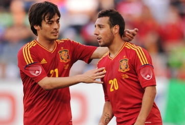 Xavi muốn Barca rút ruột Arsenal và Man City vì hai 'siêu tiền vệ'