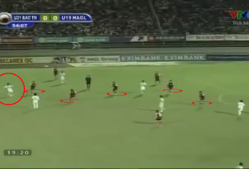 VIDEO: Pha chọc khe loại bỏ 6 cầu thủ đối phương của Xuân Trường