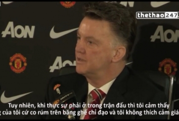 VIDEO: HLV Louis Van Gaal tiết lộ lí do đặc biệt không dùng sơ đồ 4-4-2