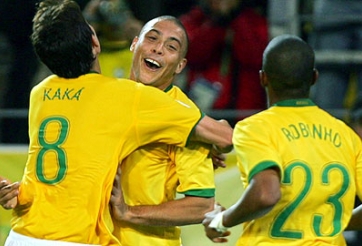 Kaka hết lời khen ngợi Ronaldo 'béo'