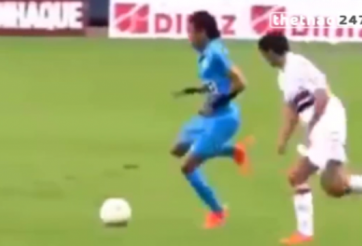 VIDEO: Hậu quả của việc lừa bóng kiểu 'rang lạc' quá kỹ