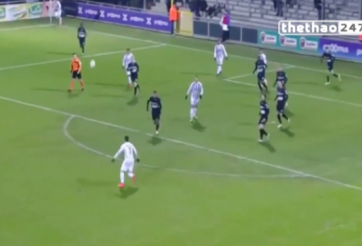 VIDEO: Tái hiện màn phối hợp phạt góc - volley kinh điển của Beckham - Scholes