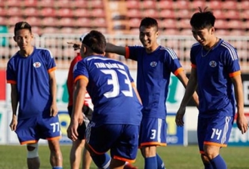 VIDEO: Buổi tập của Than Quảng Ninh trên sân Pleiku trước trận gặp HAGL