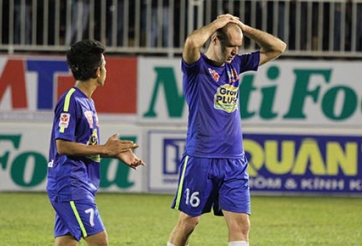 Bầu Đức muốn thay thế ngoại binh của HAGL ngay lập tức