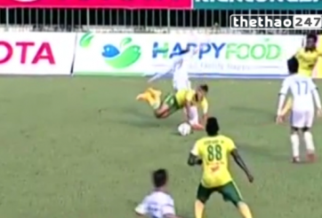 VIDEO: Tuyệt đỉnh kung-fu tái xuất tại Vòng 6 VĐQG V-League