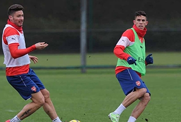 Vừa đến Arsenal, Paulista đã được tưởng thưởng