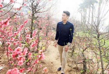 Mạc Hồng Quân mang 'đặc sản Thủ đô' về Séc ăn Tết