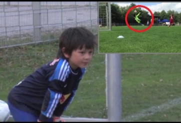 VIDEO: Phiên bản nhí 6 tuổi của Manuel Neuer