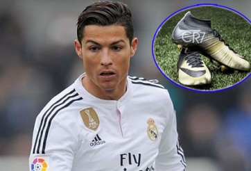 Ronaldo mất cả triệu USD vì thương hiệu CR7