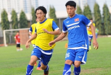 VIDEO: Cầu thủ HAGL bỡ ngỡ khi làm việc cùng HLV Toshiya Miura