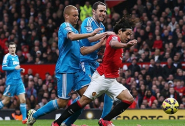 Trọng tài đuổi nhầm người ở trận thắng của Man Utd