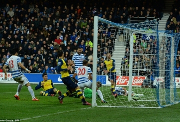 Video clip bàn thắng: Queen Park Ranger - Arsenal - Một chút vất vả