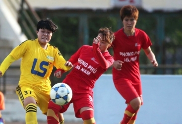 Tân HLV ĐT nữ Việt Nam dự khán trận khai mạc giải BĐ nữ VĐQG 2015