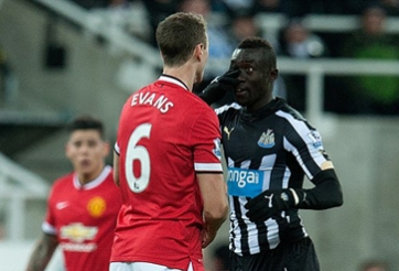 Sao Man Utd và Newcastle nhận án treo giò cực nặng