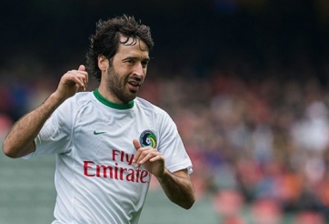 VIDEO: Gonzalez - huyền thoại Real ghi bàn thắng đầu tiên trên đất Mỹ