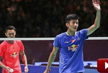Video cầu lông: Lin Dan thua sốc Chen Long ở bán kết All England 2015