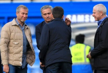Bị loại khỏi C1, Abramovich vẫn quyết định giữ chân Mourinho