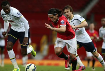 Van Gaal lý giải quyết định đẩy Falcao xuống đội U21