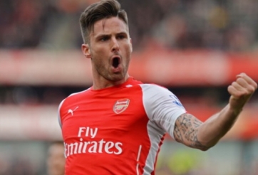 VIDEO: Giroud mở tỉ số cho Arsenal sau cú sút trái phá trong vòng cấm